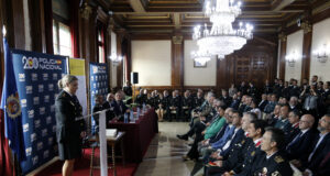 María Pilar Callejero pren possessió com a cap de la Policia Nacional a Lleida entre lloances al “poder femení”