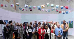 Les lectures poètiques de la gent gran donen el tret de sortida a Sant Jordi a la Seu d’Urgell