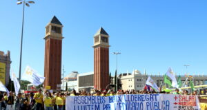 Milers de docents es manifesten a Barcelona en una nova jornada de vaga del sector a tot Catalunya