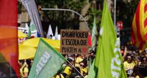 Milers de docents es manifesten a Barcelona en una nova jornada de vaga del sector a tot Catalunya